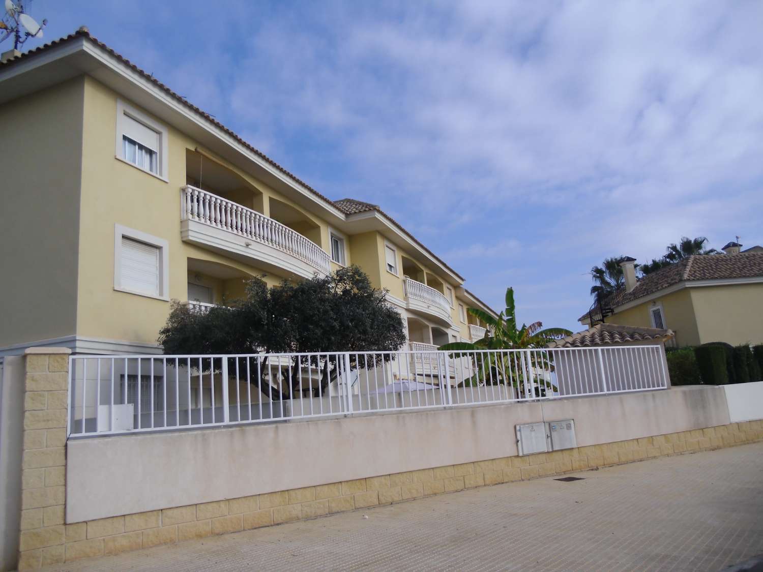 Bungalow salgai in Lomas de Cabo Roig-Los Dolses (Orihuela)