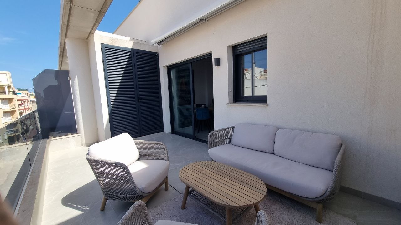 Toppetasje til salgs til Las Piscinas Naturales (Torrevieja)