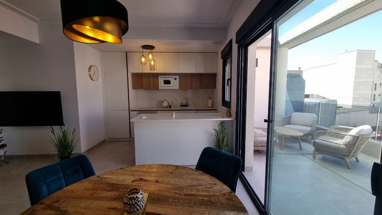 Toppetasje til salgs til Las Piscinas Naturales (Torrevieja)