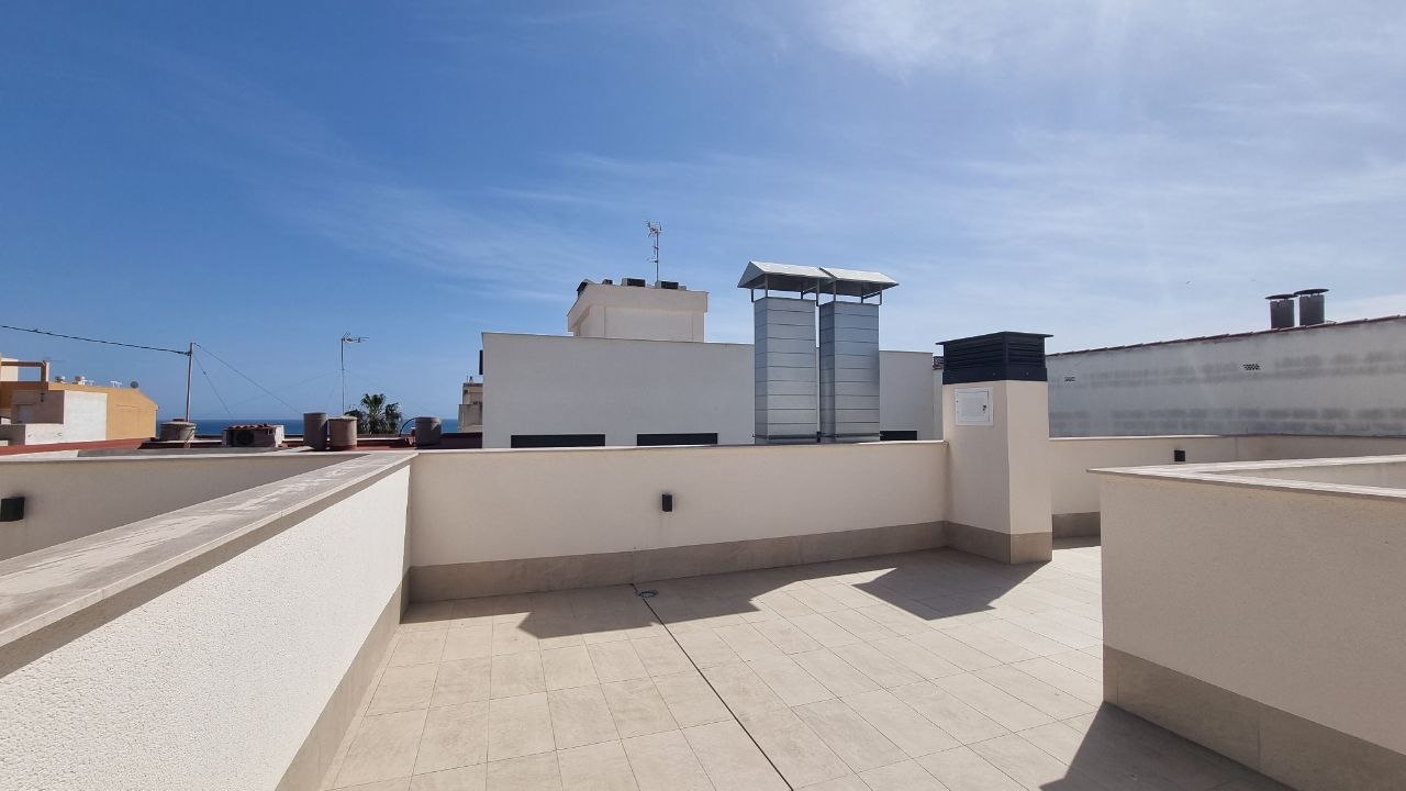 Toppetasje til salgs til Las Piscinas Naturales (Torrevieja)